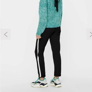 2 for 20$ 🦋/ Like new condition pants